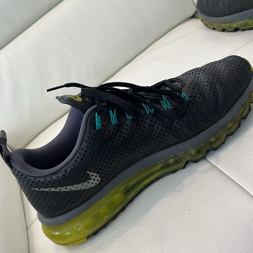 Air Max Motion Black Volt Mens Sz 11.5 EUC 631767-003 - Picture 12 of 17